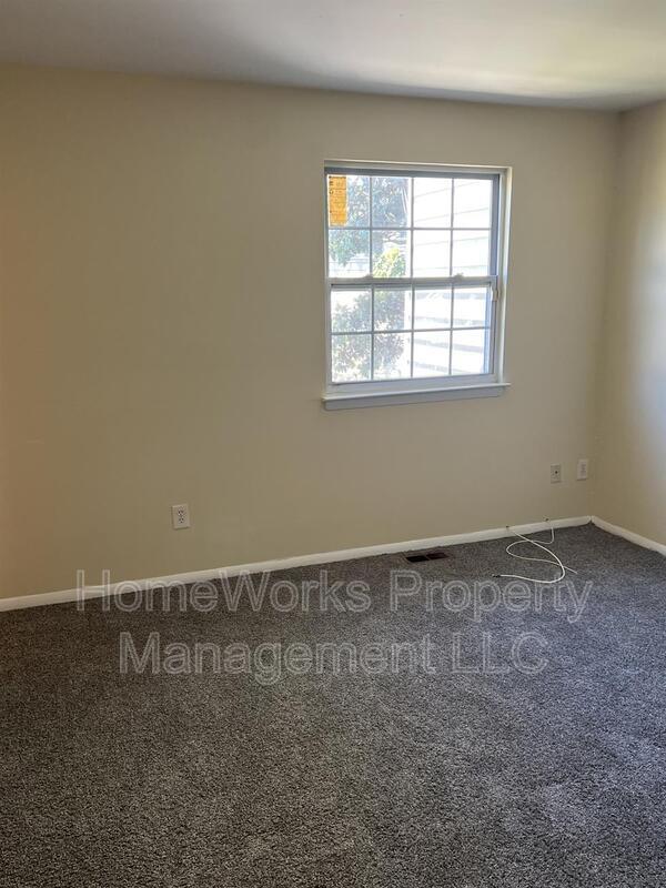 Building Photo - 462 Norvelle Ct