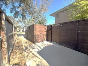 Building Photo - 6315 Deerwood Rd