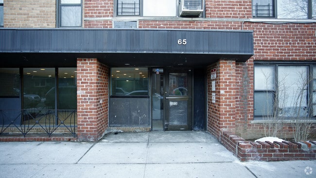 Building Photo - 65 Bay 19Th St