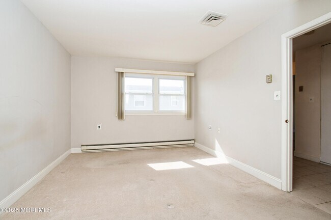 Building Photo - 48 Watkins Rd