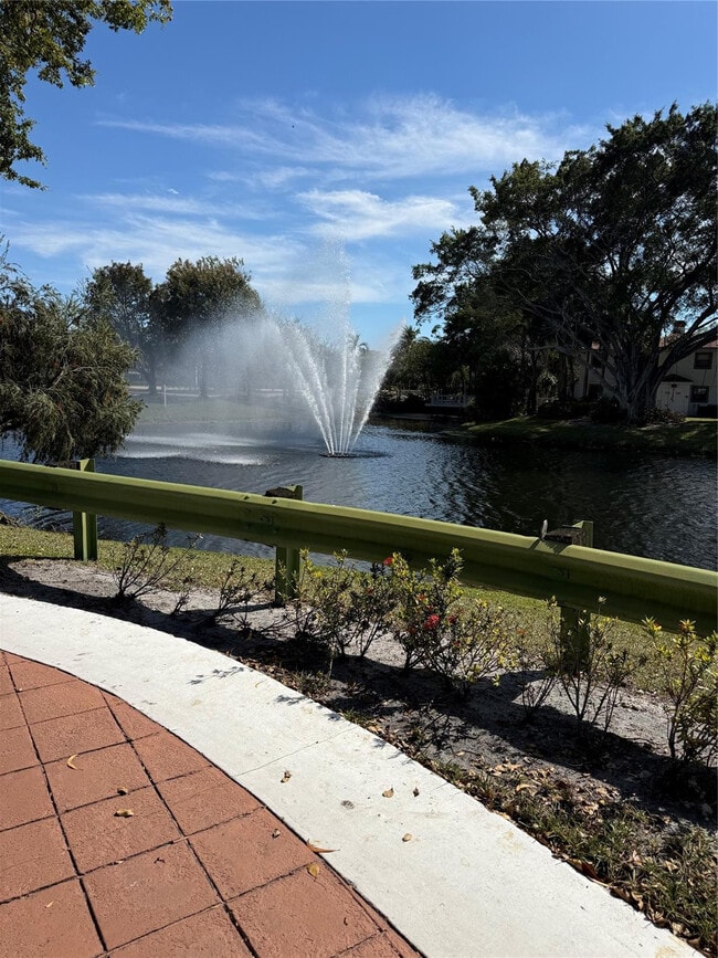 Building Photo - 8014 NW 15th Manor