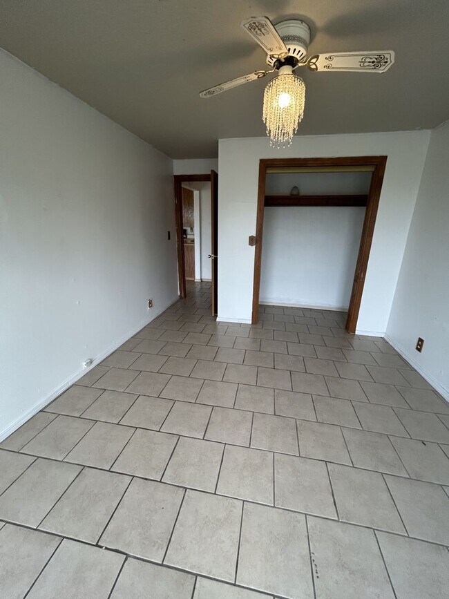 Building Photo - You Won't Believe the View!  2BR/2BA House...