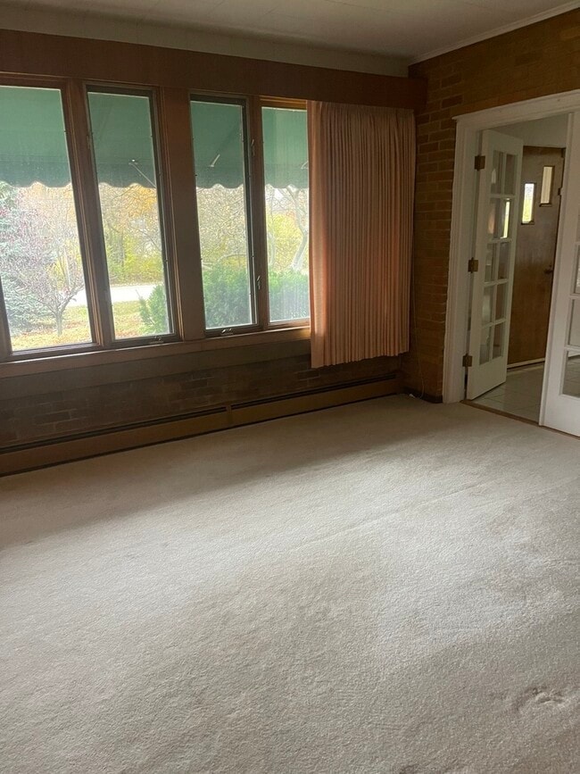 Building Photo - 12713 S 80th Ave