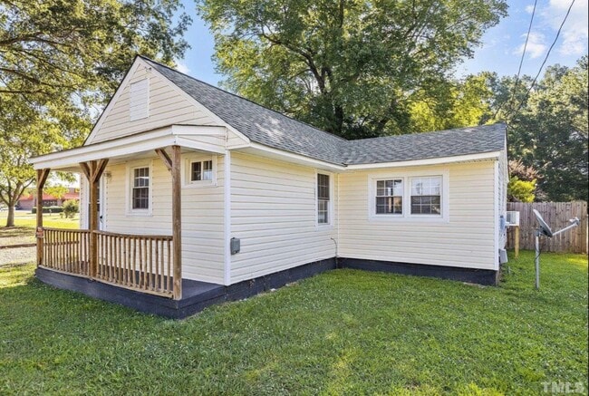 Building Photo - 248 Orville St