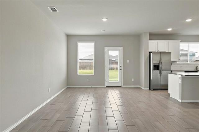 Building Photo - 944 Ravenwood Ln