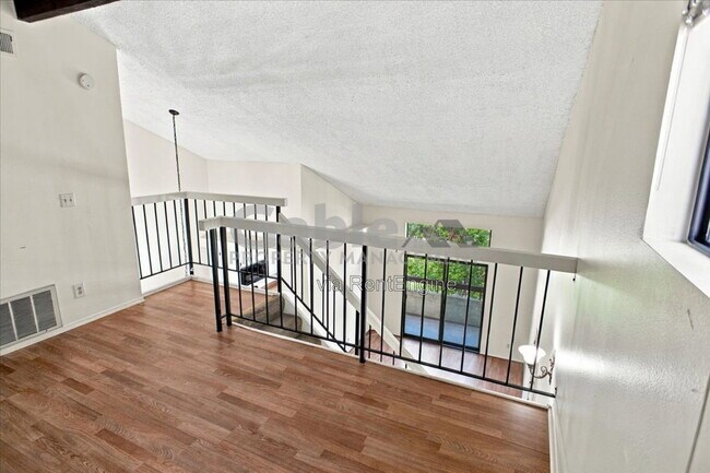 Building Photo - 18187 W Sundowner Way