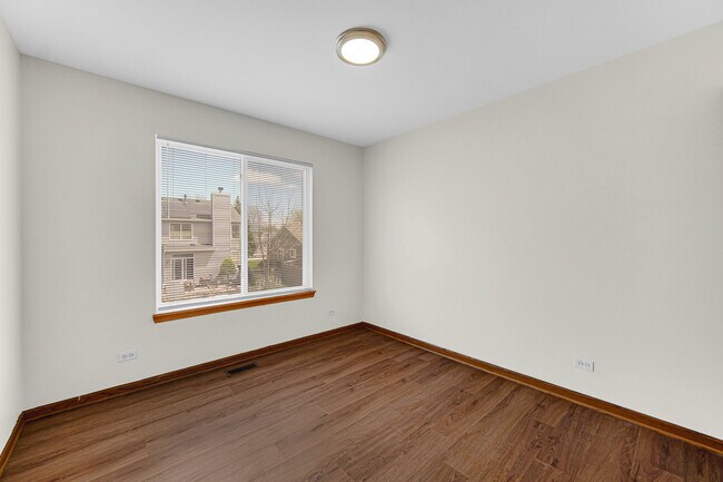 Building Photo - 1998 Conway Ln