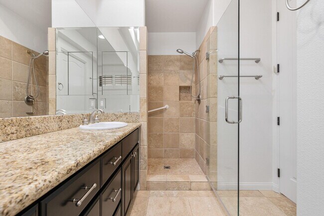 Building Photo - 2801 Via Calderia