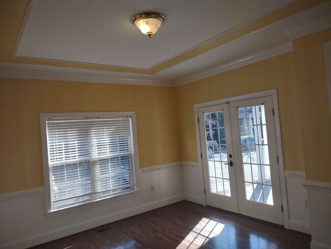 Building Photo - Spacious Raleigh Home with Detached Guest Suite Minutes from Downtown