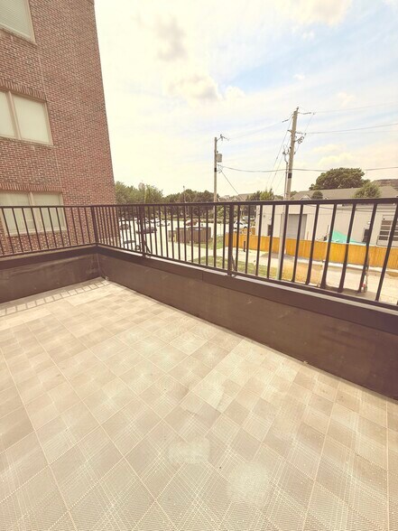Private rooftop - 1030 Central Ave