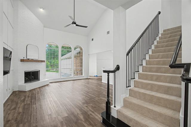 Building Photo - 805 Saratoga Dr