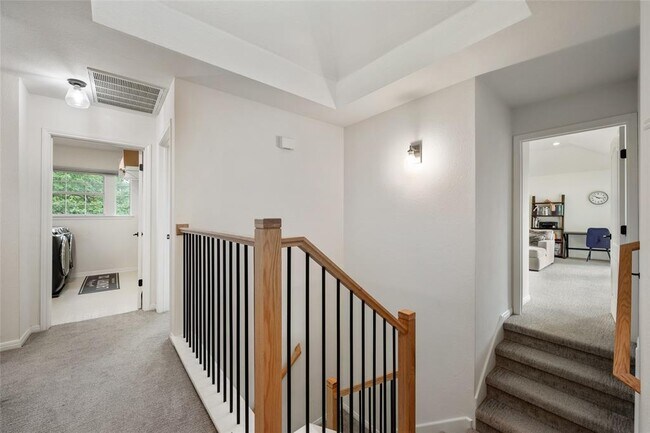 Building Photo - 2045 St Andrews Dr