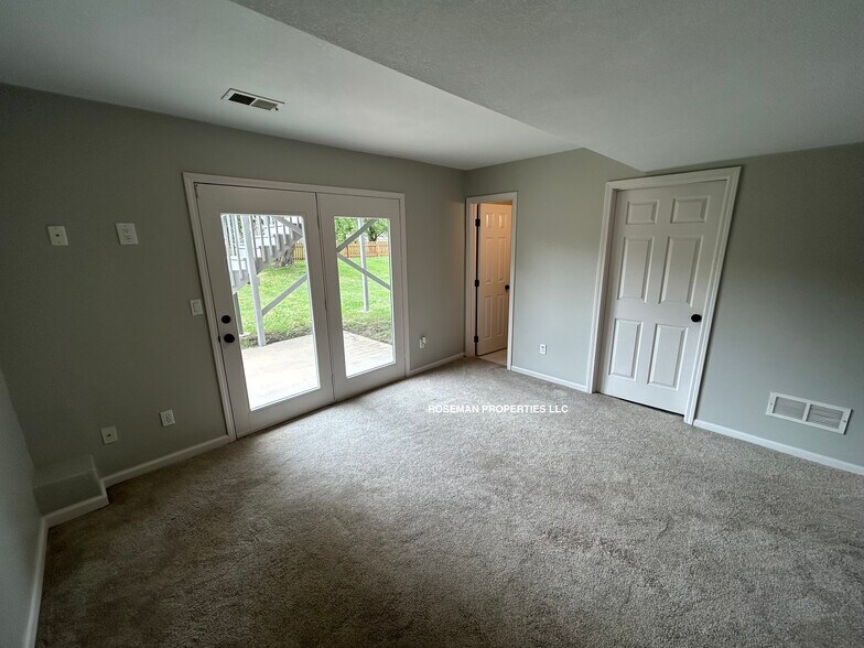 Basement Living Room - 1045 N Lincoln St