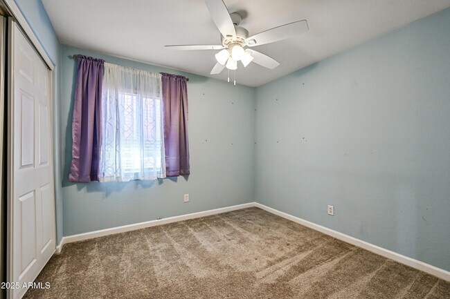 Building Photo - 12021 W Columbine Dr