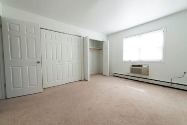 Building Photo - 21746 Jeffrey Avenue Sauk Village, IL 60411