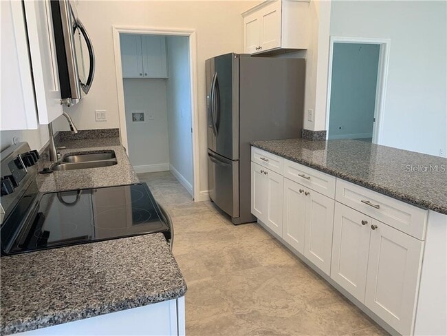 Building Photo - 266 Rockwood St NW