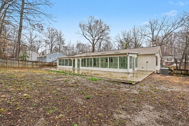 Building Photo - 1012 Aquia Dr
