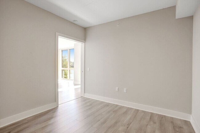 Building Photo - 88 V St SW