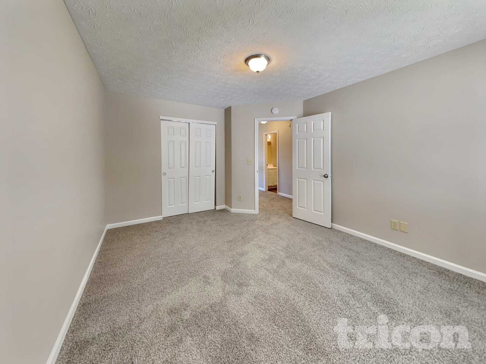 Building Photo - 1022 Pine Mountain Way