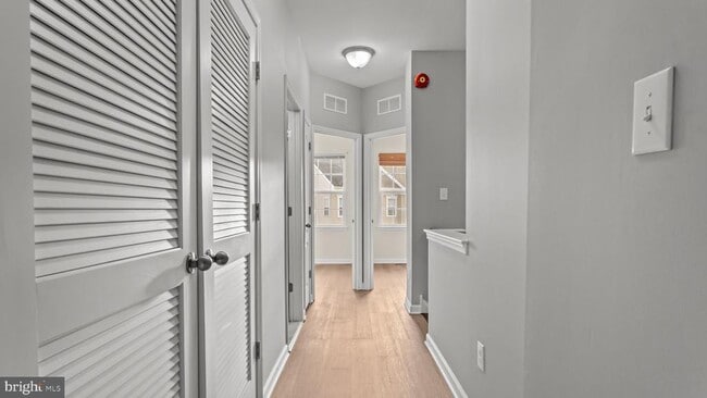 Building Photo - 2231 Evin Dr