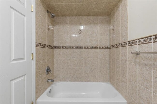 Building Photo - 150 Congress St