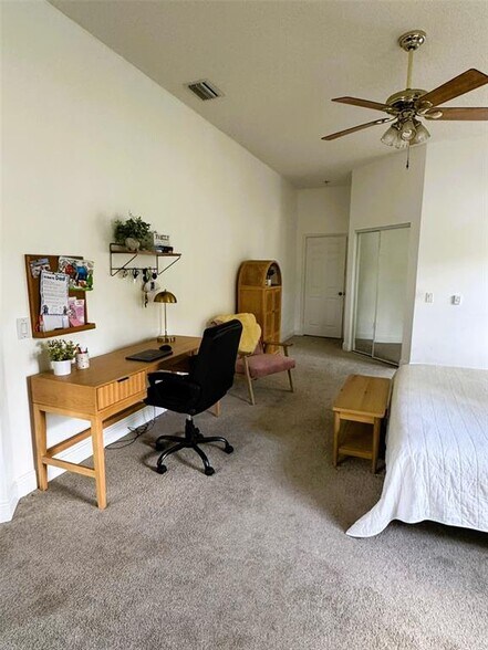 Building Photo - 1138 Croton Ct