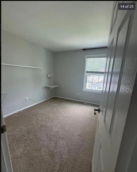 Building Photo - 119 Stoneham Dr