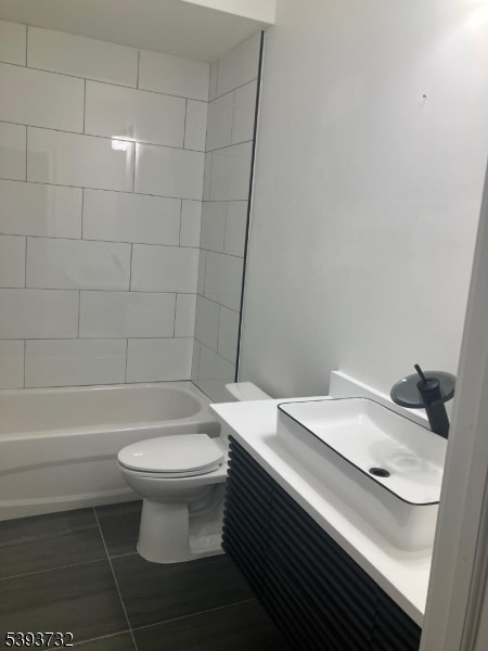 Building Photo - 401 Ainsworth St