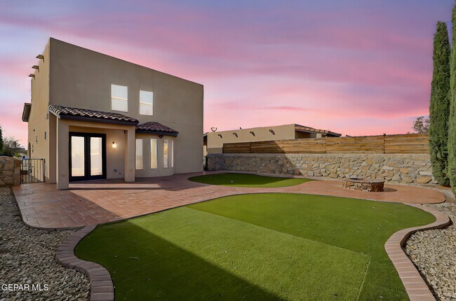 Building Photo - 2436 Eastern Sky St