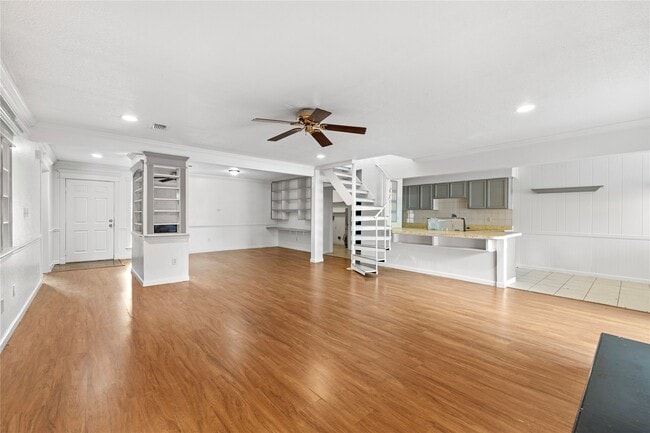 Building Photo - 6327 Lynkat Ln