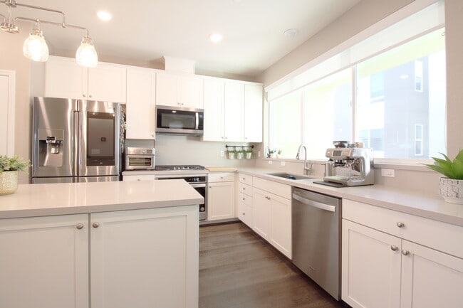 Primary Photo - 164 Agustin Narvaez St