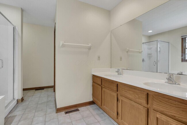 Building Photo - 7641 Finbarr Ct