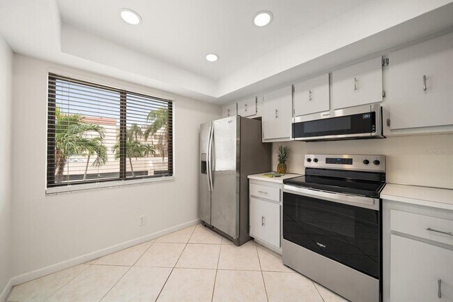 Building Photo - 5724 La Puerta Del Sol Blvd S