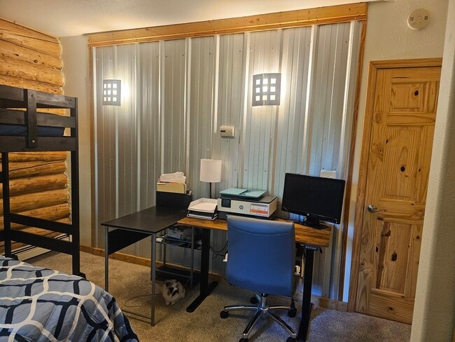 Building Photo - 2840 Horseshoe Way