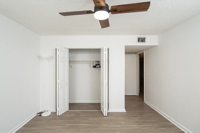 Building Photo - 39 Alcira Ct