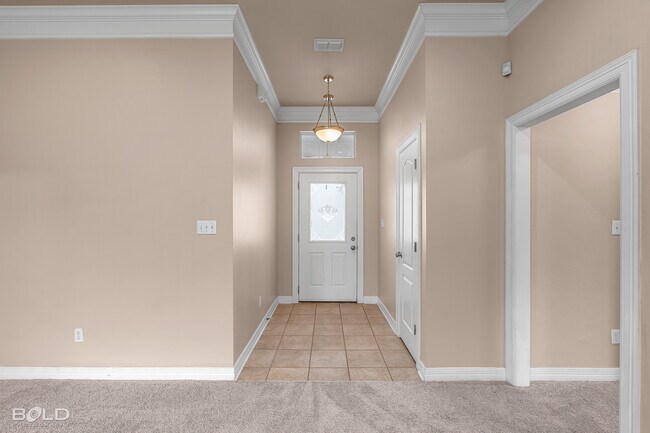 Building Photo - 6012 Whitney Dr