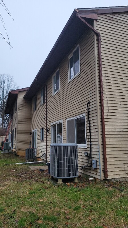 Building Photo - 6463 Woodgreen Cir