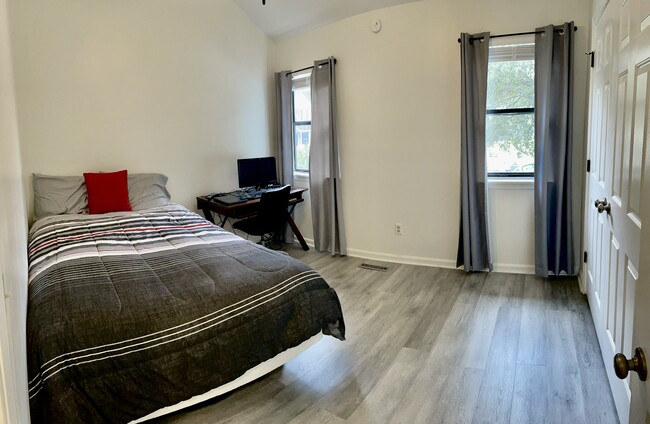 Guest Bedroom - 1407 Dove Run Dr