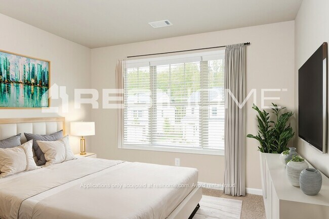 Building Photo - 72 Rockaway Dr S
