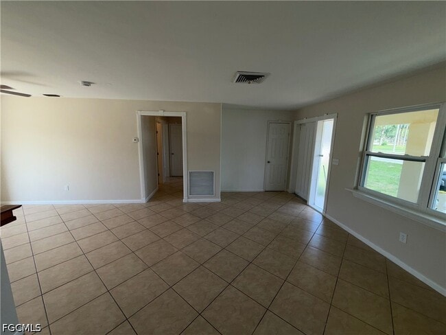 Building Photo - 1101 Leeland Heights Blvd E