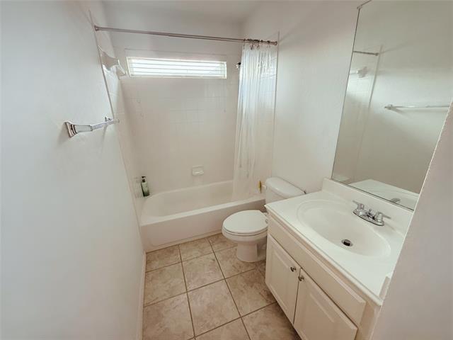 Building Photo - 5612 Leven Ln