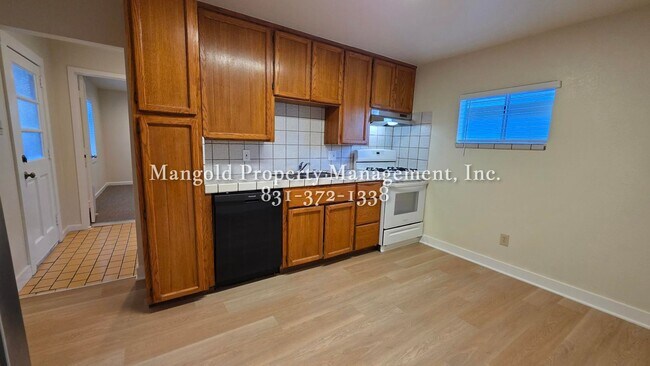 Building Photo - 763tay