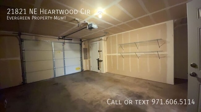 Building Photo - 21821 NE Heartwood Cir