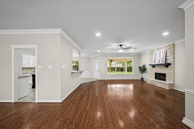 Building Photo - 2452 Ripplewood Dr