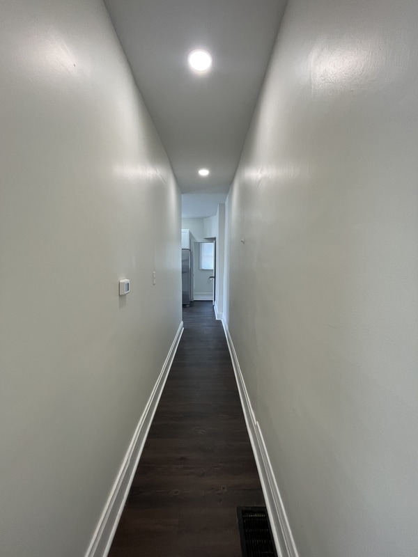 Building Photo - 299 Reinhard Ave