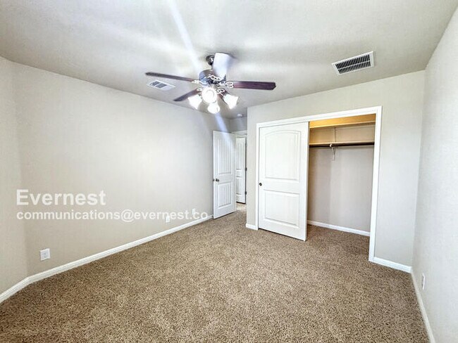 Building Photo - 11117 Wyola Bend