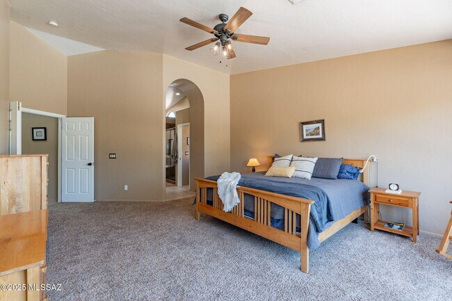 Building Photo - 11372 N Twin Spur Ct