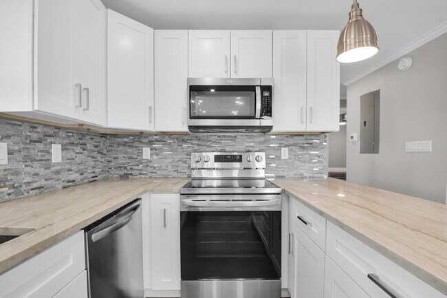 Building Photo - 388 Tuscany Ln