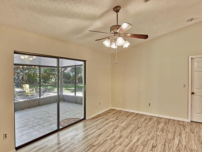 Building Photo - 915 Marigold Ln