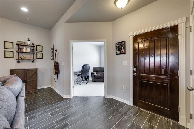 Building Photo - 8005 Mozart St